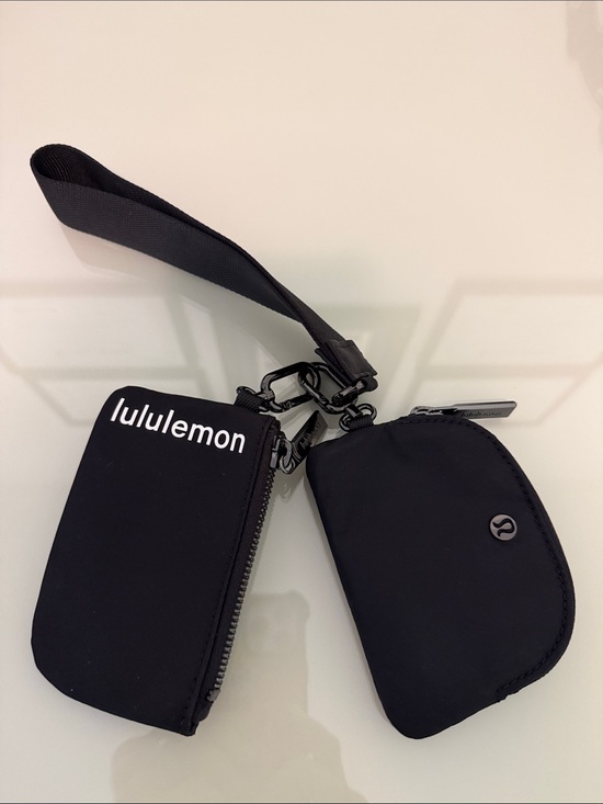 Lululemon Handbags - lululemon Black Wristlet Key Pouch Duo NWOT